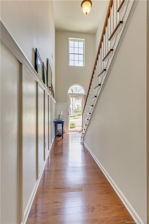 515 Sailview Dr, Tega Cay, SC 29708