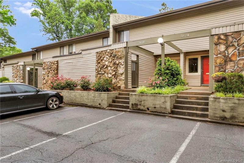 3626 Maple Glen Ln, Charlotte, NC 28226