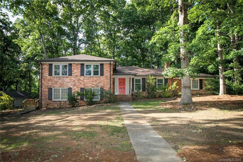 1000 Nottingham Dr, Charlotte, NC 28211