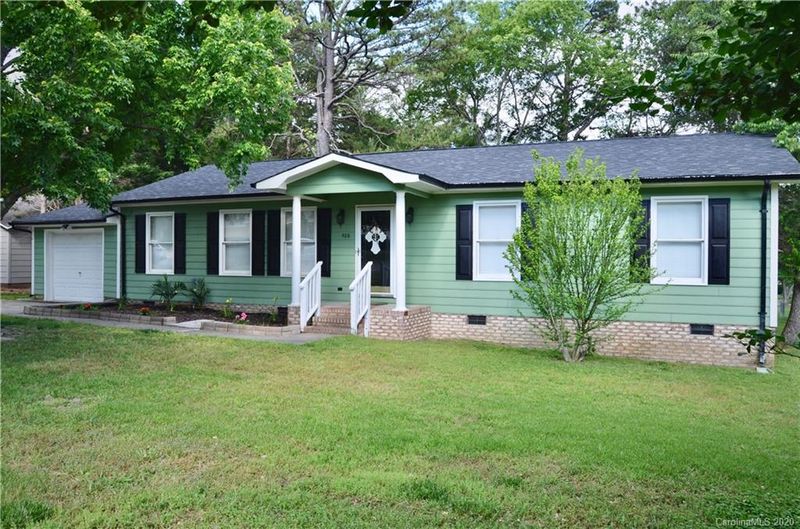 506 Queensgate Dr, Kannapolis, NC 28083