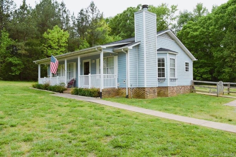 2214 Canterbury Ln, Monroe, NC 28112