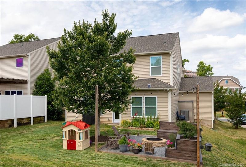 618 Dewey Ct, Fort Mill, SC 29715