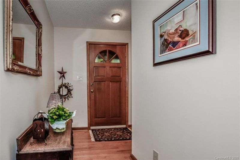 3102 Three Wood Dr, Denver, NC 28037