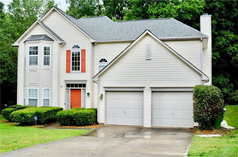 2236 Pimpernel Rd, Charlotte, NC 28213