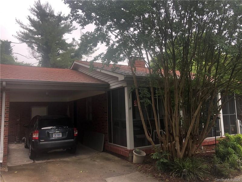 1301 Debbie Cir, Kannapolis, NC 28083