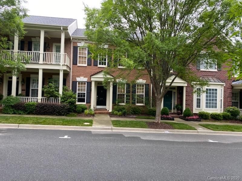 221 N Faulkner Way, Davidson, NC 28036