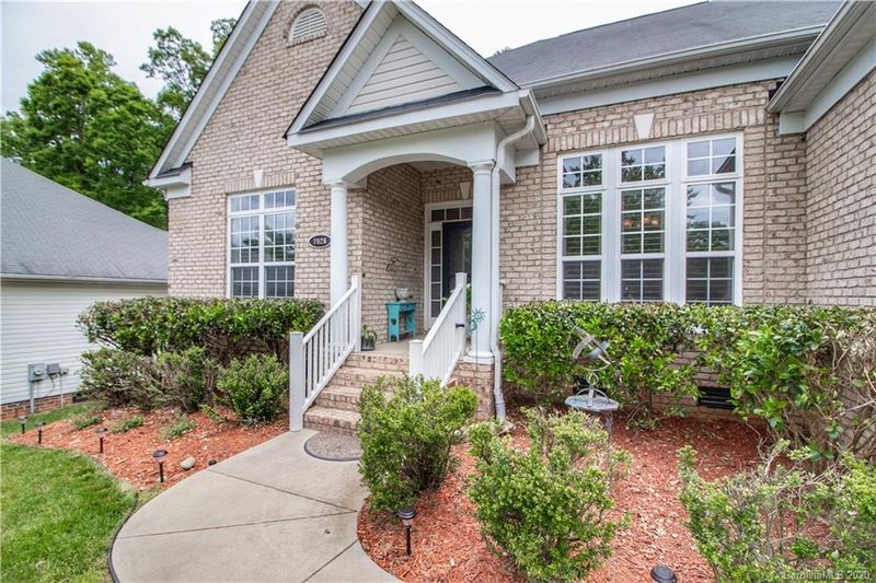7026 Sedgebrook Dr W, Stanley, NC 28164