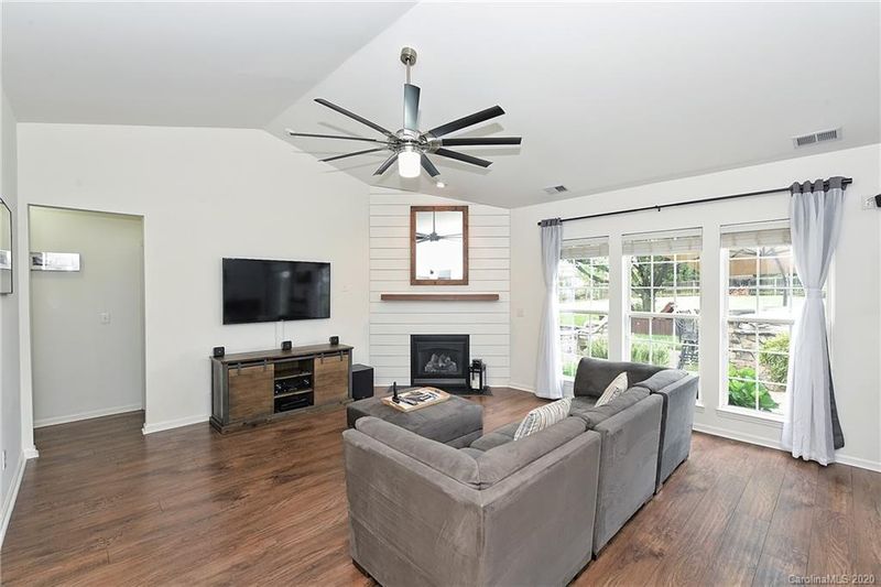 1015 Enderbury Dr, Indian Trail, NC 28079