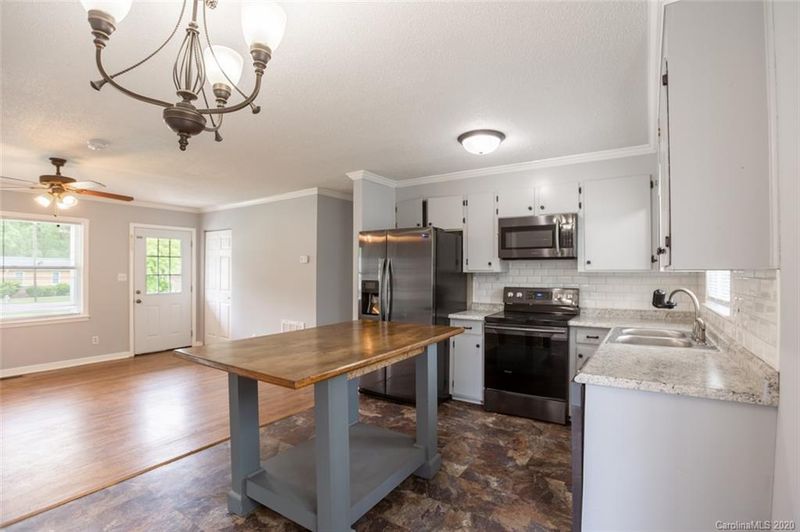 119 Cushman Dr, Chester, SC 29706
