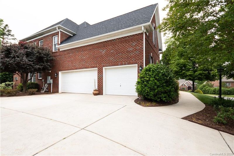 504 Conaway Ct, Waxhaw, NC 28173