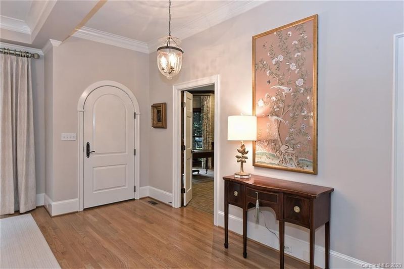 4008 Waterford Dr, Charlotte, NC 28226