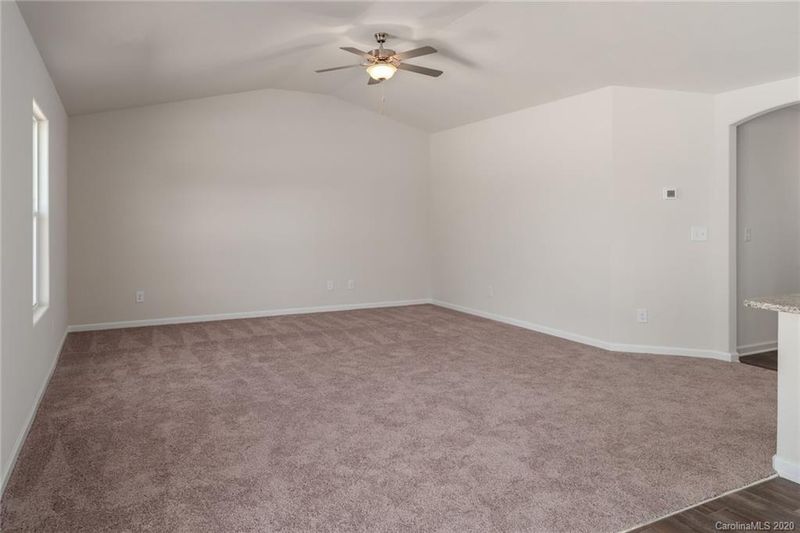 8317 Highgate Dr, Charlotte, NC 28215