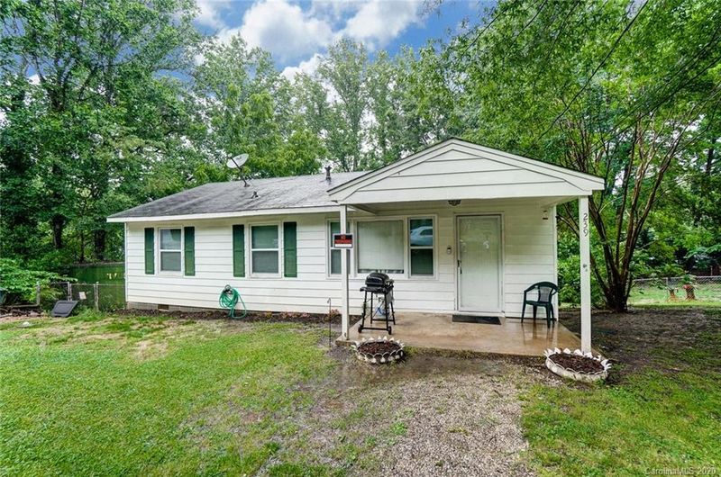 239 Dixon Cir, Gastonia, NC 28054