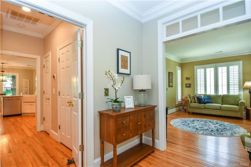 313 N Downing St, Davidson, NC 28036