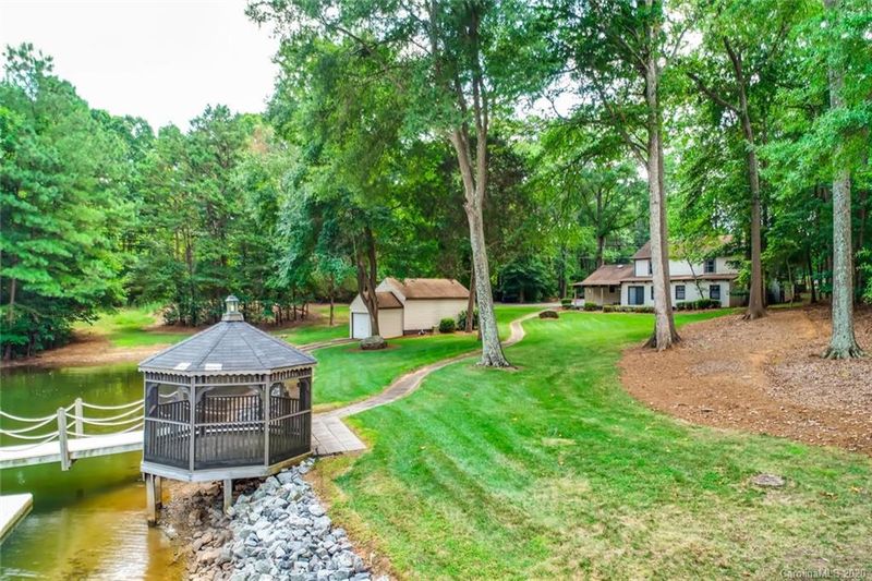 16108 Terry Ln, Huntersville, NC 28078