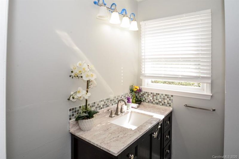 19515 Tryon St, Cornelius, NC 28031