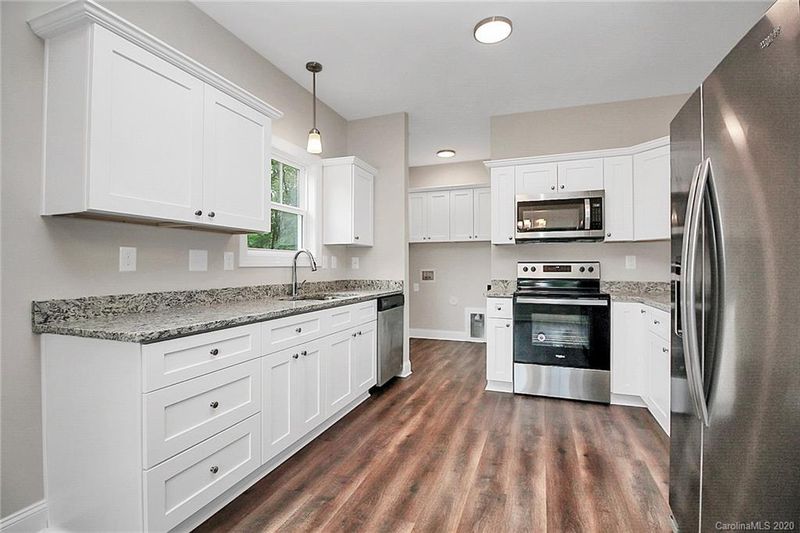 202 Craig St, Mount Holly, NC 28120