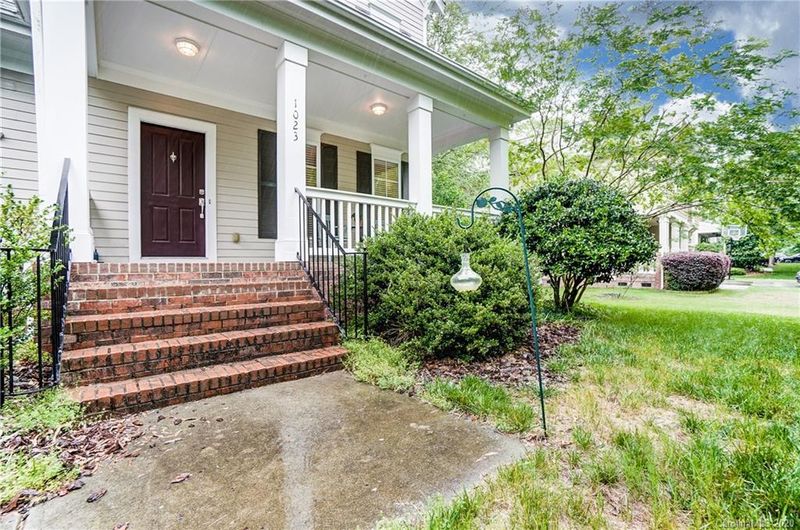 1023 Windsong Bay Ln, Tega Cay, SC 29708