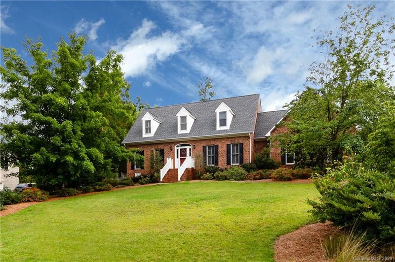 7724 Orchard Park Cir, Harrisburg, NC 28075