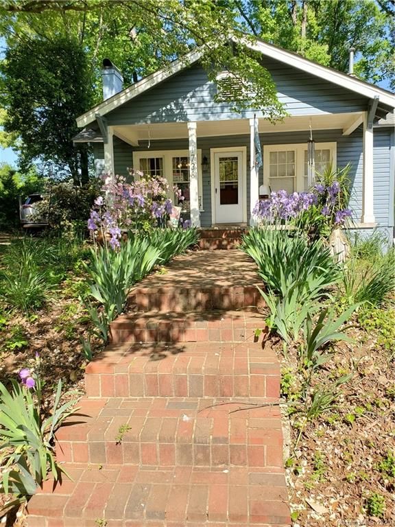 1738 Lombardy Cir, Charlotte, NC 28203