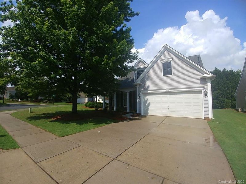 9027 Elrose Pl, Charlotte, NC 28277
