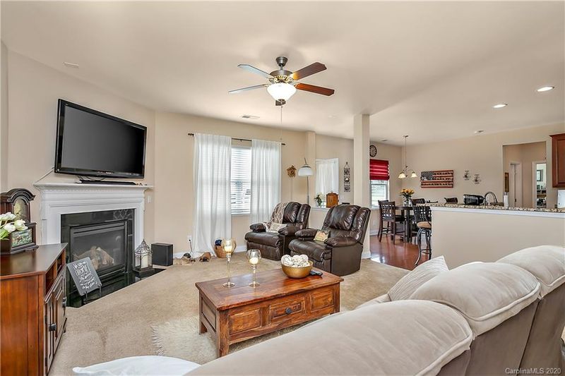 8305 Compton Acres Ln, Waxhaw, NC 28173