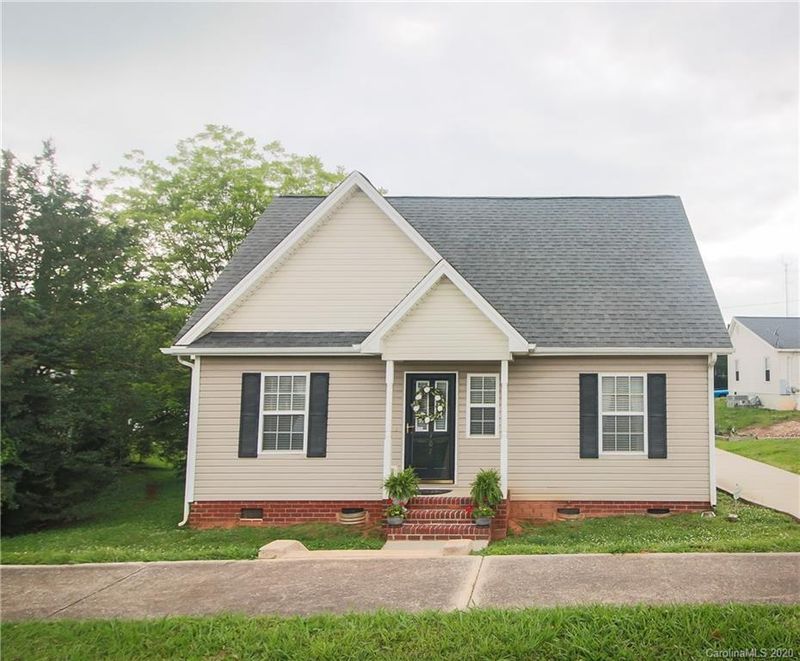 107 Park St, Belmont, NC 28012