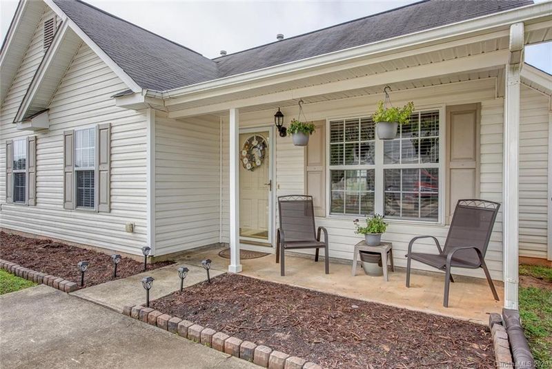 5509 Katherine Ct, Dallas, NC 28034