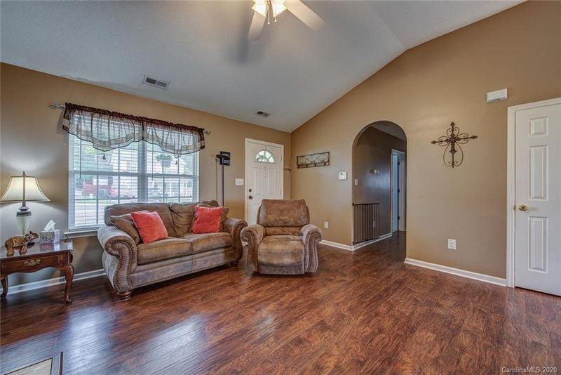 5509 Katherine Ct, Dallas, NC 28034