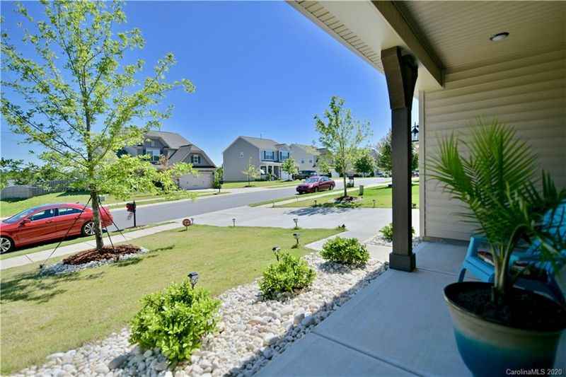 141 Marquette Dr, Mount Holly, NC 28120