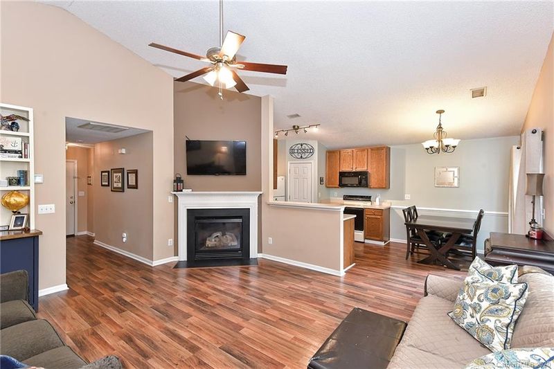 10706 Gold Pan Rd, Charlotte, NC 28215