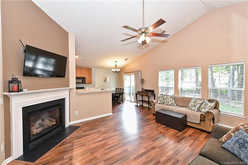 10706 Gold Pan Rd, Charlotte, NC 28215