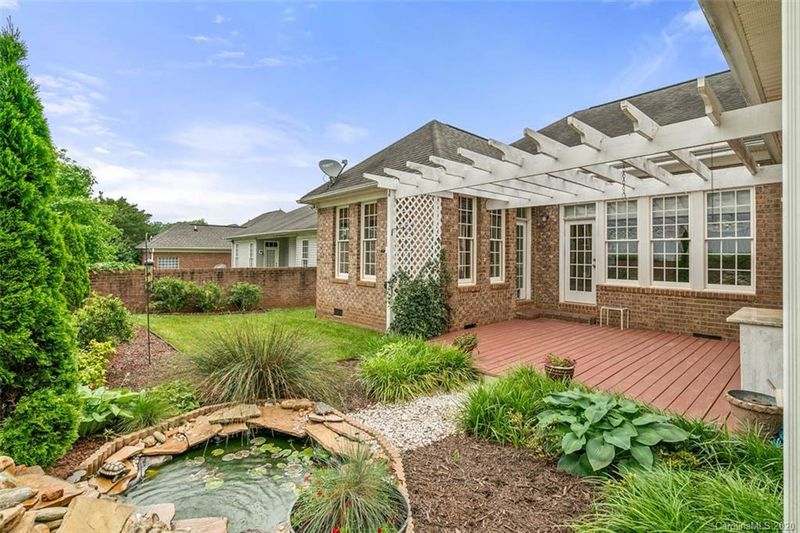2185 Smith Harbour Dr, Denver, NC 28037