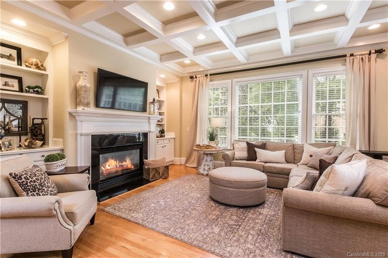 10826 Alexander Mill Dr, Charlotte, NC 28277