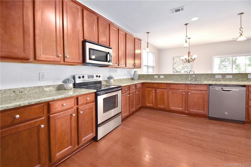 3309 Streamside Dr, Davidson, NC 28036