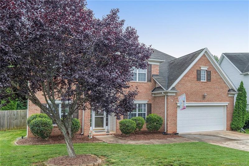 6424 Wyndham Hill Dr, Charlotte, NC 28269