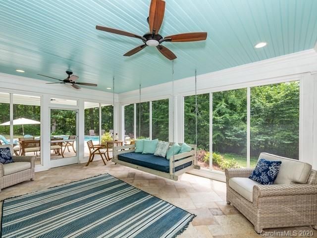2309 E Providence Dr, Charlotte, NC 28270