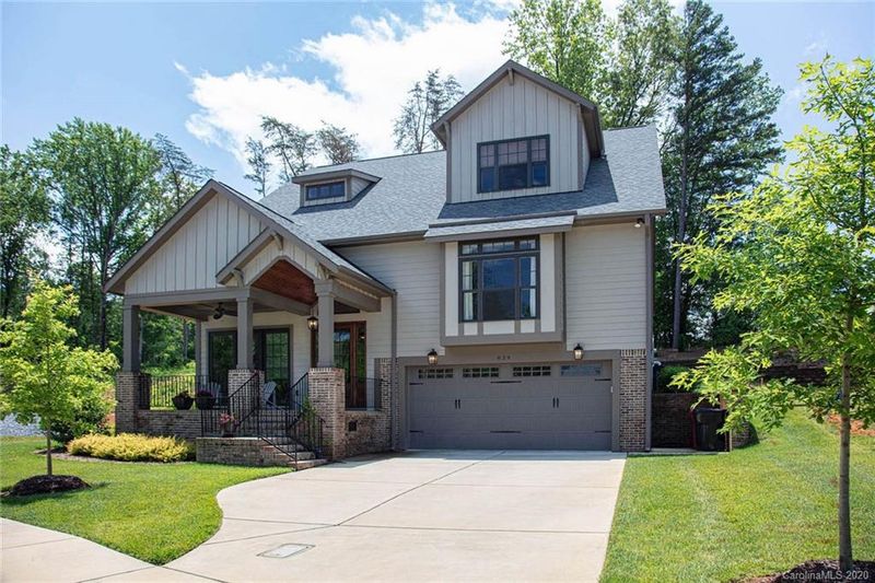 839 Naples Dr, Davidson, NC 28036