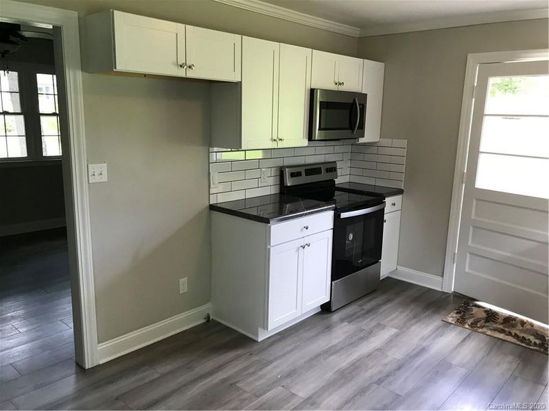471 Avon Ave, Troutman, NC 28166