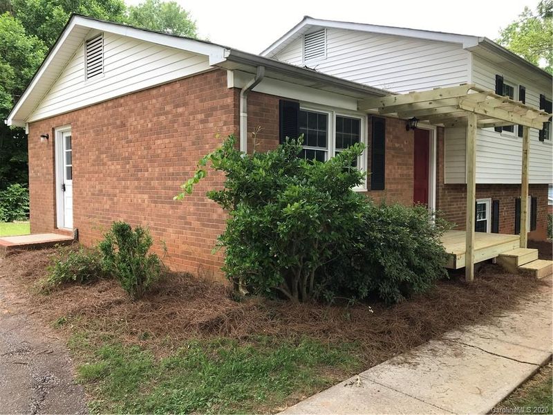471 Avon Ave, Troutman, NC 28166