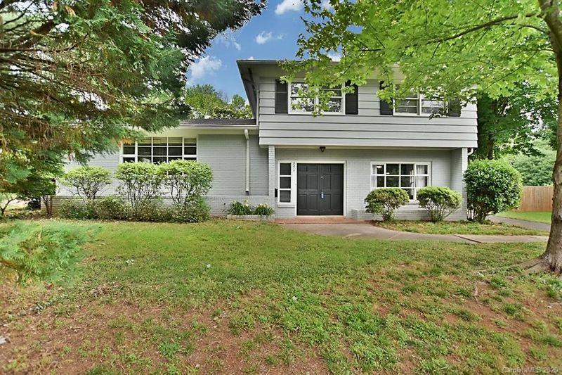 2219 Collingdale Pl, Charlotte, NC 28210