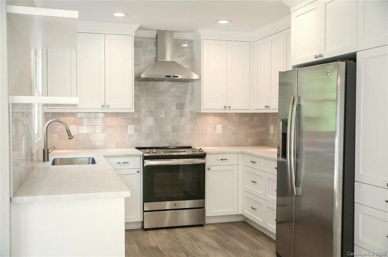 2806 University Dr, Lancaster, SC 29720