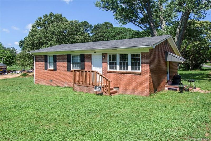 3703 Stoneman Dr, Gastonia, NC 28056