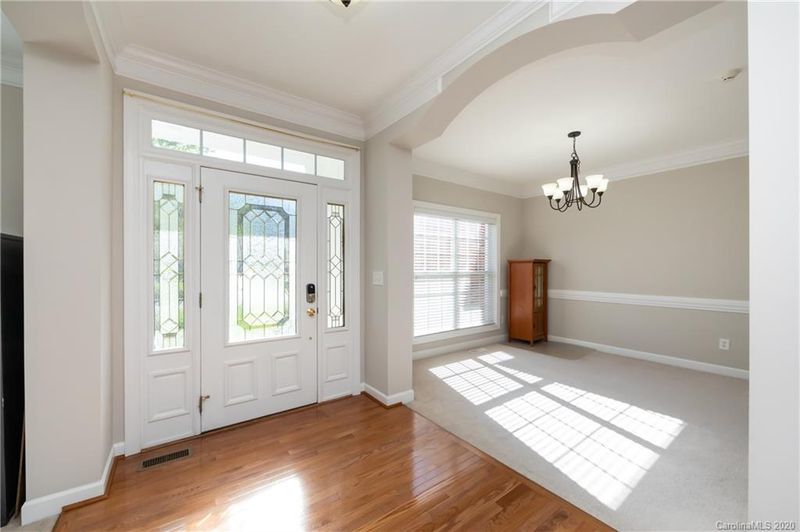 2018 Chipstone Rd, Charlotte, NC 28262