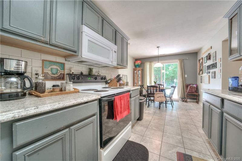 9216 Kimmel Ln, Charlotte, NC 28216