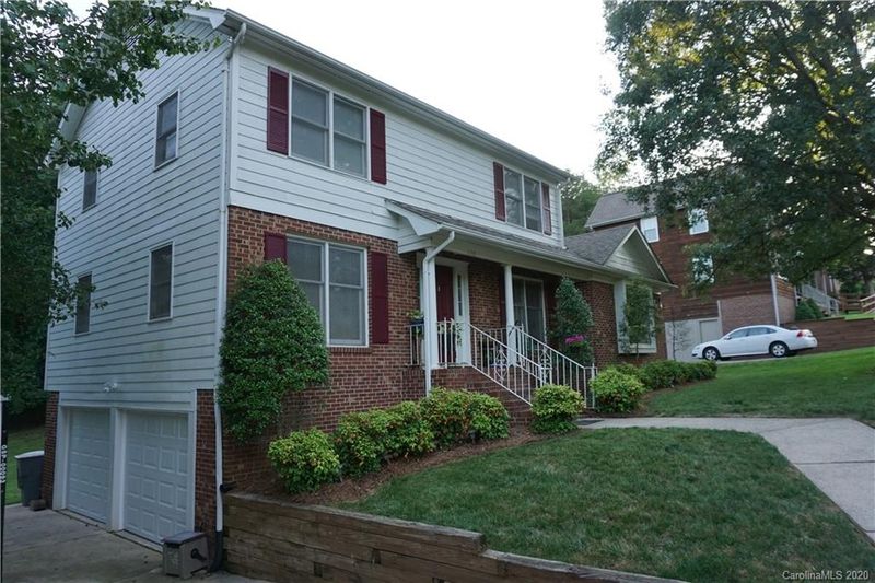 1108 Owen Blvd, Charlotte, NC 28213