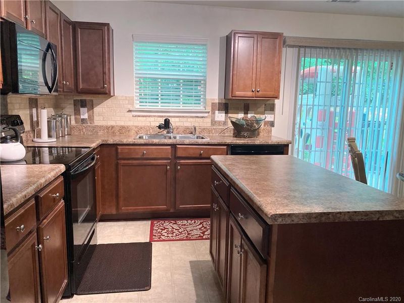11635 Tribal Dr, Charlotte, NC 28214