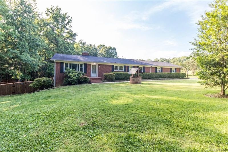 2519 Sam Newell Rd, Matthews, NC 28105