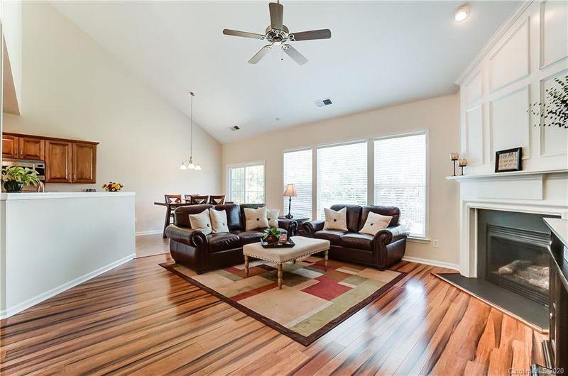2509 Mullis Ln, Matthews, NC 28105