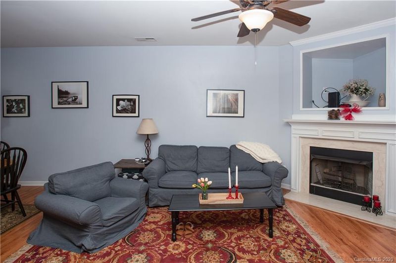 4223 Glenlea Commons Dr, Charlotte, NC 28216